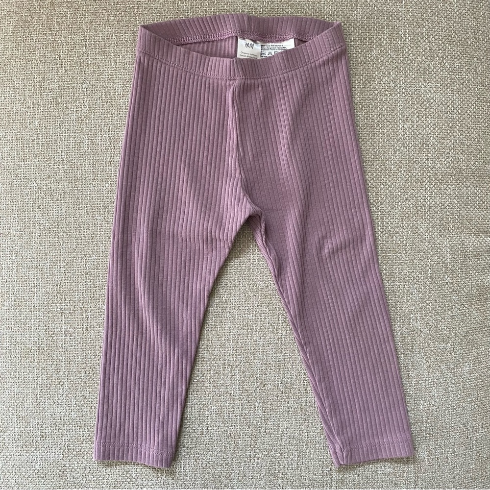 H&M Ribbed Ruffle Outfit - Picture 3 of 9